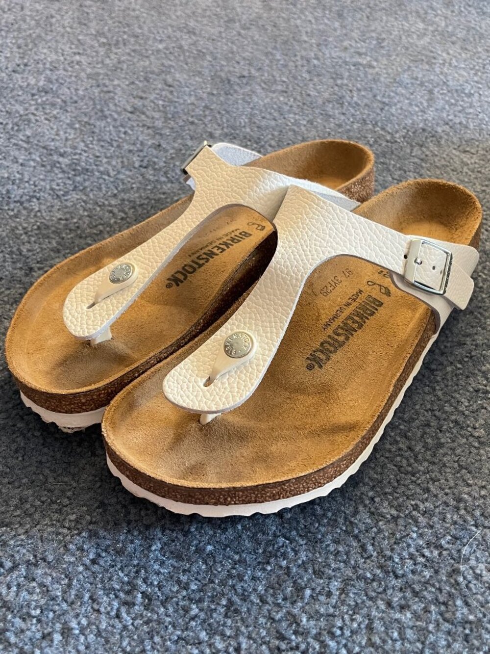 Birkenstock Gizeh BS White Strap Sandal Size 39 US W 8